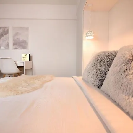 White Heaven - Stylish 9th-floor With Views Bucarest