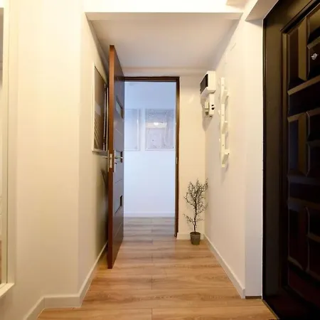 White Heaven - Stylish 9th-floor With Views Bucarest