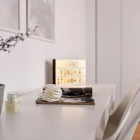 White Heaven - Stylish 9th-floor With Views Διαμέρισμα