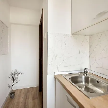 White Heaven - Stylish 9th-floor With Views Βουκουρέστι