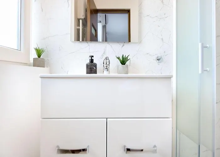 Apartmán White Heaven - Stylish 9th-floor With Views *