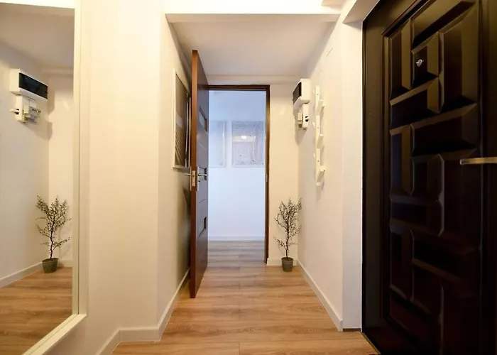 White Heaven - Stylish 9th-floor With Views Bucarest
