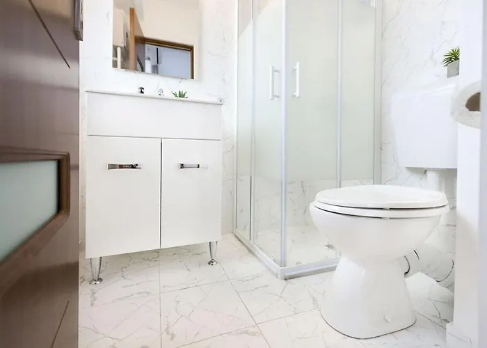 아파트 White Heaven - Stylish 9th-floor With Views *