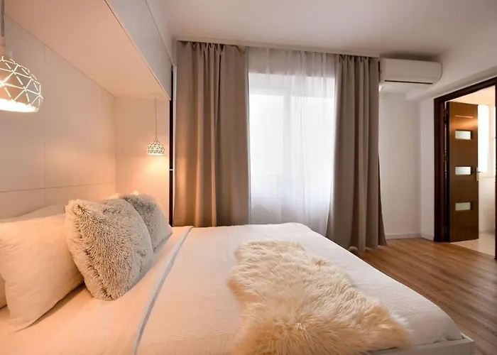 아파트 White Heaven - Stylish 9th-floor With Views 부쿠레슈티