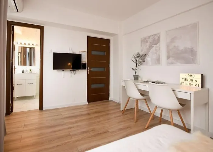 White Heaven - Stylish 9th-floor With Views * Bucarest