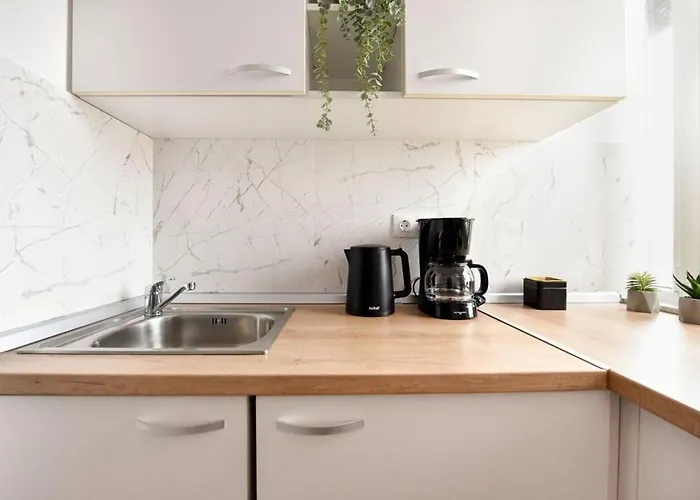 Apartamento White Heaven - Stylish 9th-floor With Views Bucarest