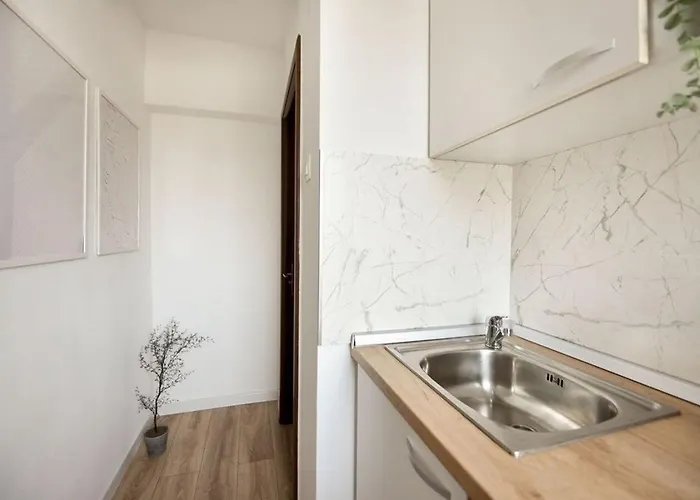 White Heaven - Stylish 9th-floor With Views Bucarest